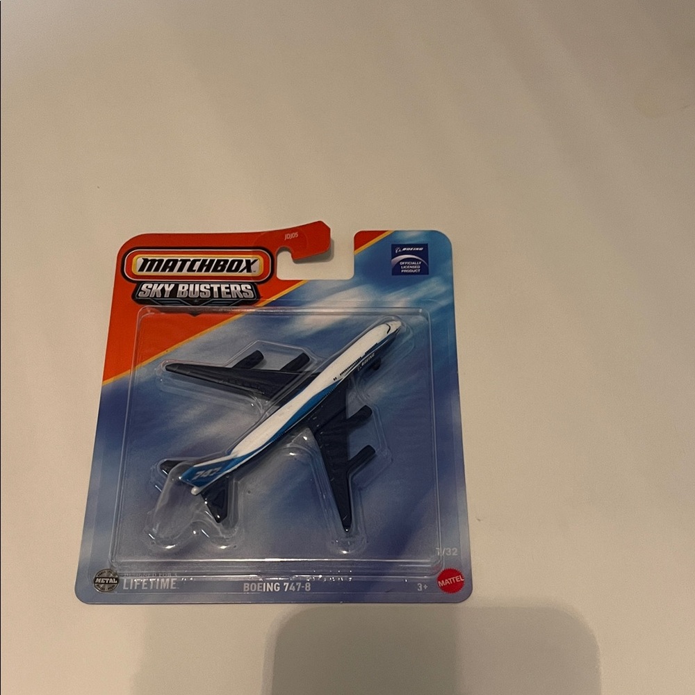 NIP Matchbox Sky Busters Boeing 747-8 Diecast Airplane - Blue & White